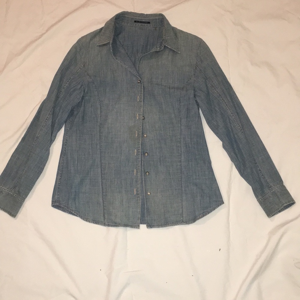 Eli Tahari button down long sleeve denim shirt